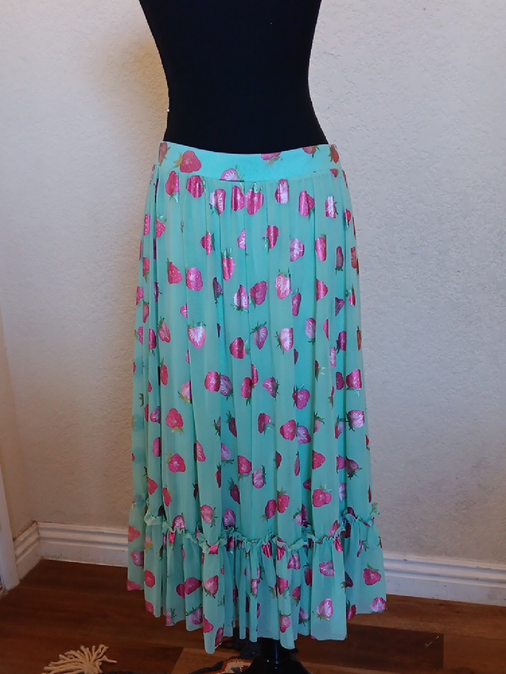 Blackmilk Mint Green And Strawberry 🍓 Skirt Size Large - Picture 5 of 10